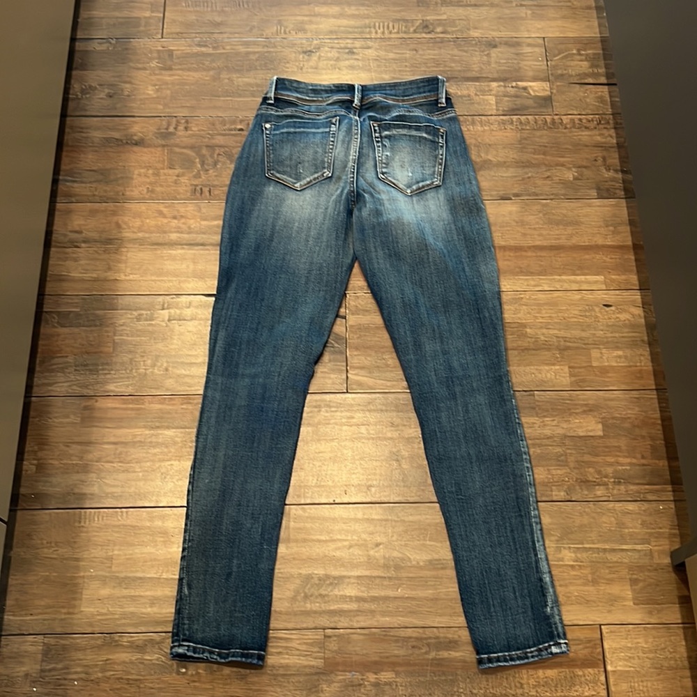 Skinny Jeans (missing one button) - Picture 3 of 3